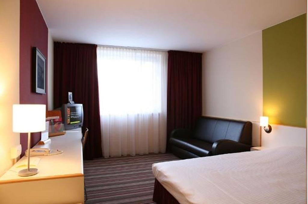 Hampton'S Hotel Namur ويبيون الغرفة الصورة