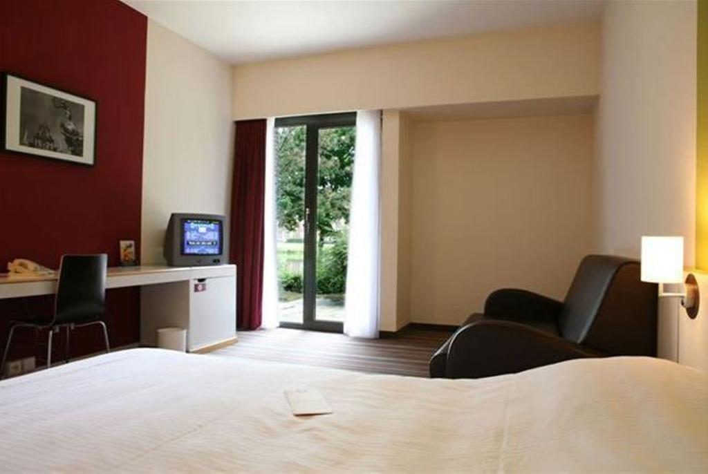 Hampton'S Hotel Namur ويبيون المظهر الخارجي الصورة