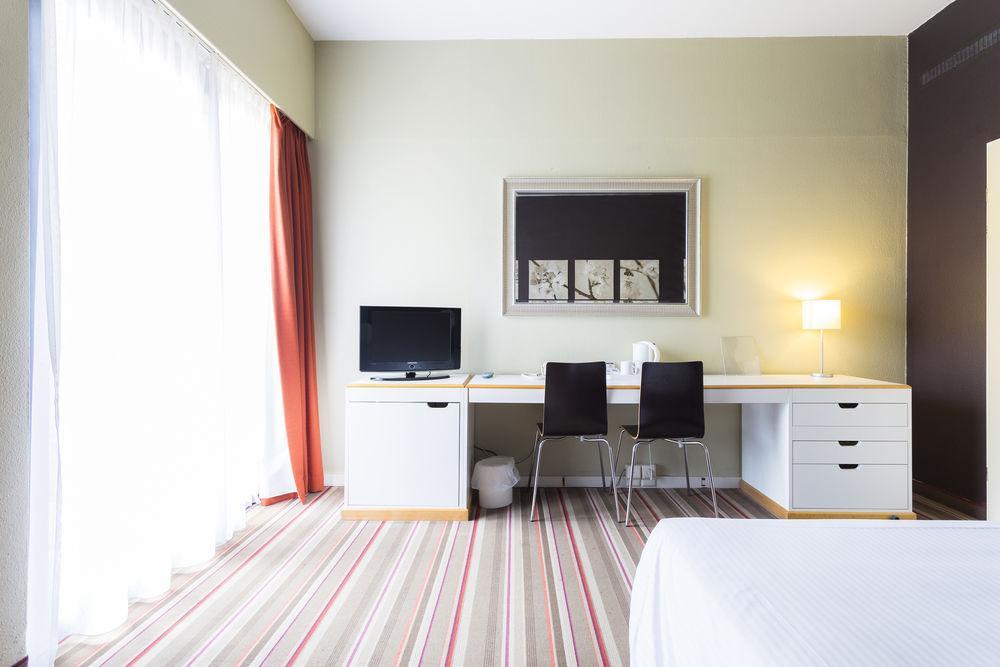 Hampton'S Hotel Namur ويبيون المظهر الخارجي الصورة