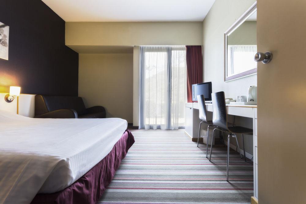 Hampton'S Hotel Namur ويبيون المظهر الخارجي الصورة