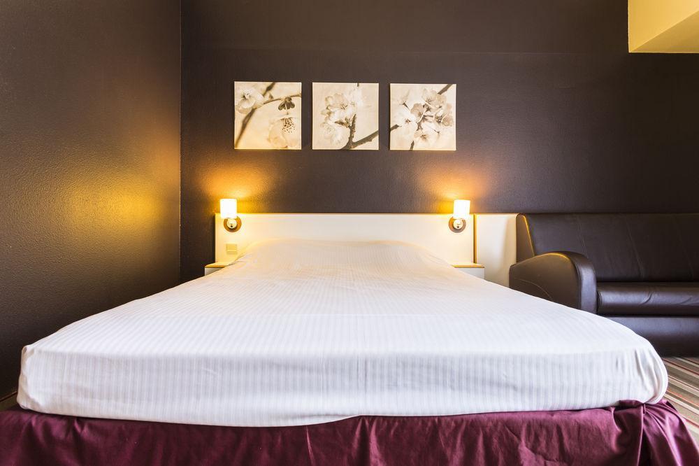 Hampton'S Hotel Namur ويبيون المظهر الخارجي الصورة