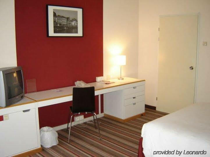 Hampton'S Hotel Namur ويبيون الغرفة الصورة